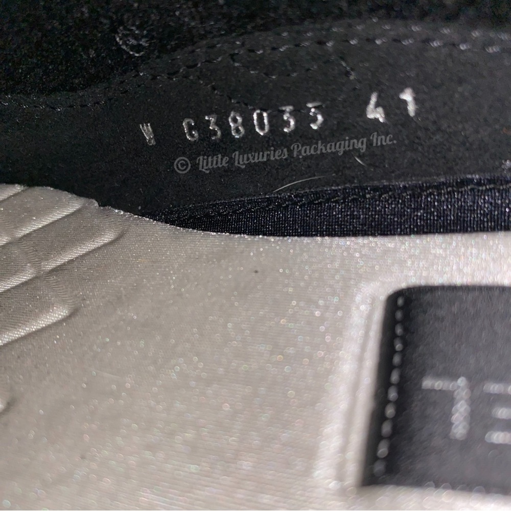 Authentic Chanel Women's Black/Black Knit Fabric Suede Calfskin CC Logo Sneakers - Picture 11 of 14